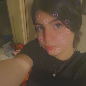 Meet your Posher, Destiny nicole